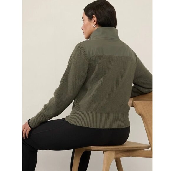 Athleta Hanover Hybrid 1/2 Zip Sweater in Beige Size Medium - Picture 4 of 16